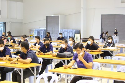 070.JPG