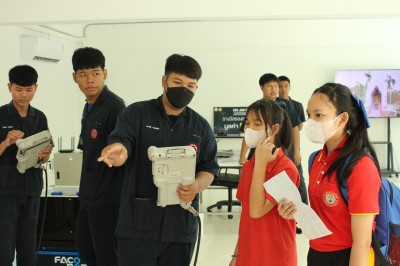LINE_ALBUM_71266_231207_64.jpg