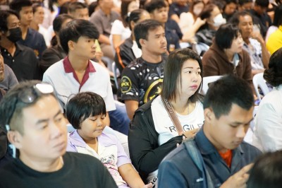 LINE_ALBUM_261068_251026_250.jpg