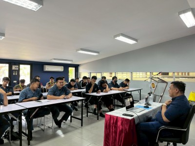 LINE_ALBUM_อบรม UT 020868_250804_55.jpg