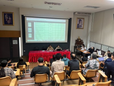 LINE_ALBUM_ประชุมกลั่นกรองโครงการเข้าแผนปฏิบัติ_260929_9.jpg