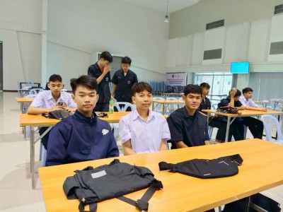 LINE_ALBUM_1452026_260519_2.jpg